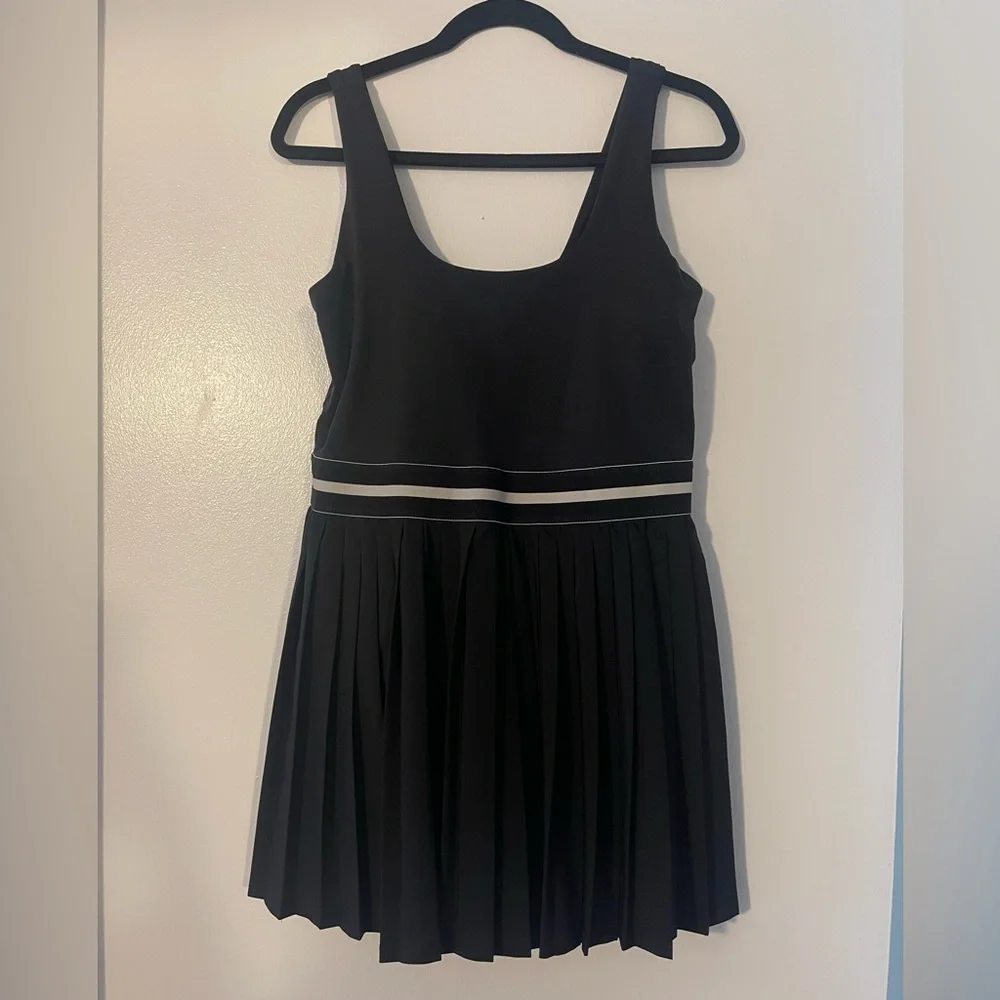 All in Motion Pleated Tennis Dress/Skort - Picture 2 of 7
